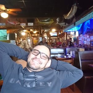 Meet your Posher, Andrés alberto